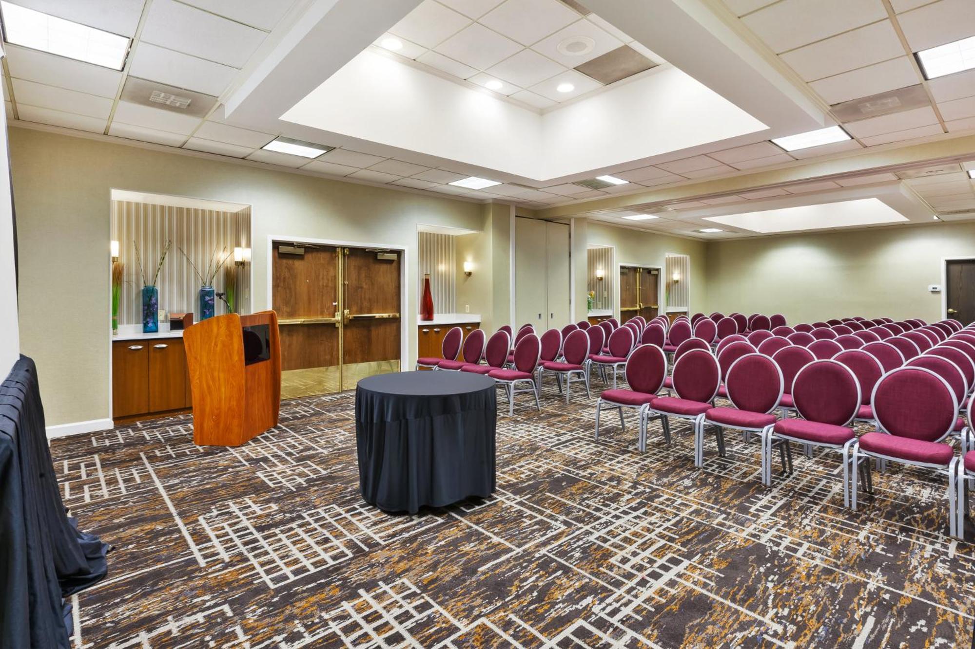 Crowne Plaza Dulles Airport By Ihg Hotel Herndon Exterior foto